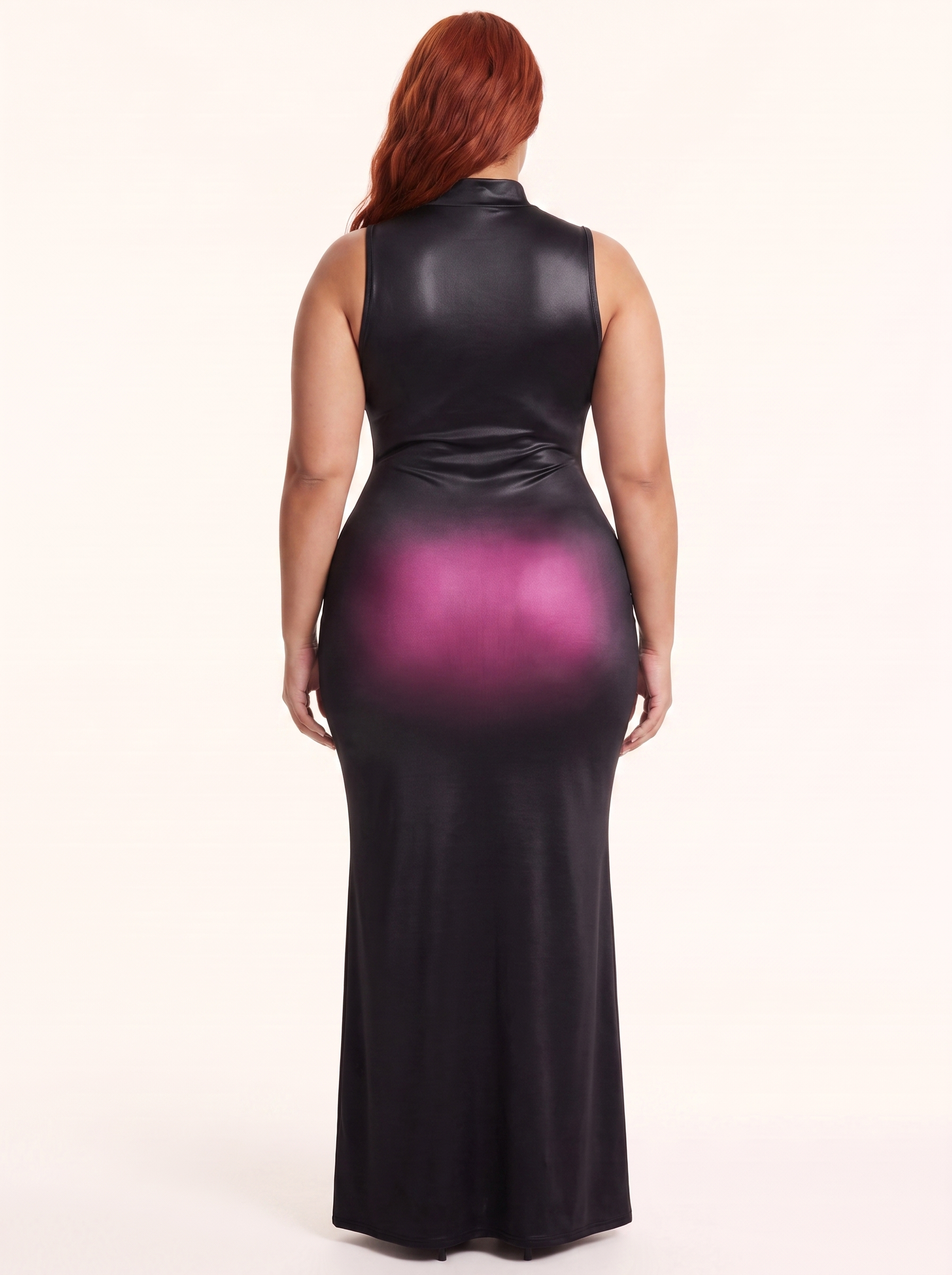 Velin Lumiere Rose on the model, back, size L